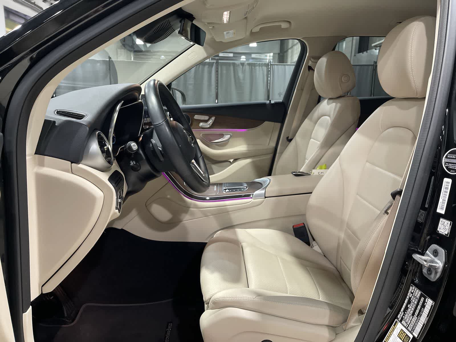 Thumbnail: 2022 Mercedes-Benz GLC - 23