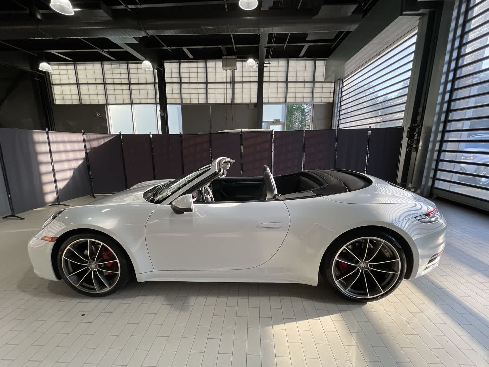 Thumbnail: 2020 Porsche 911 - 15