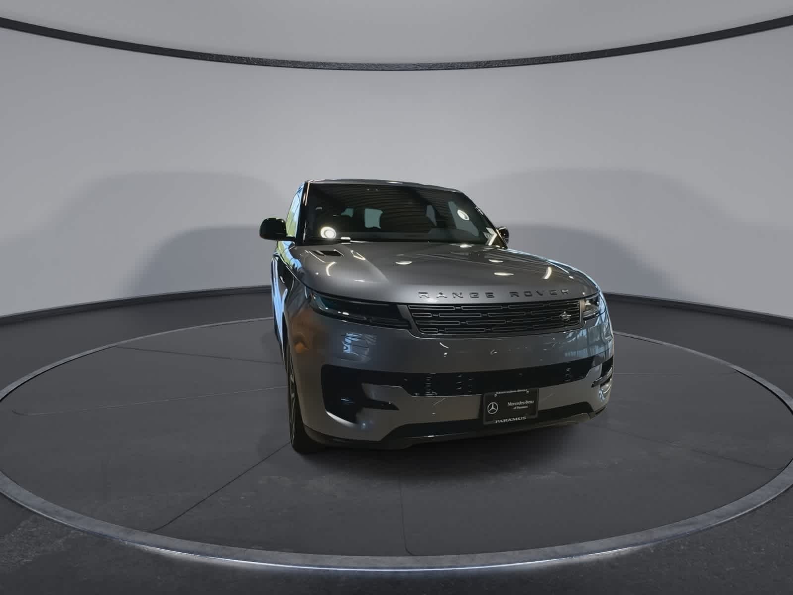 Thumbnail: 2024 Land Rover Range Rover Sport - 3