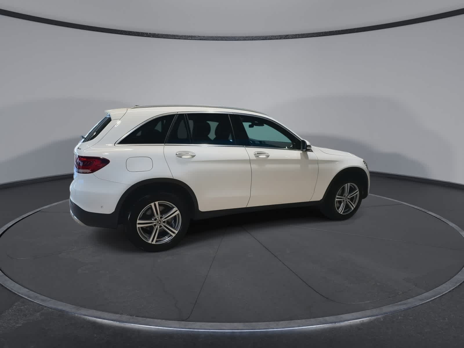Thumbnail: 2022 Mercedes-Benz GLC - 12