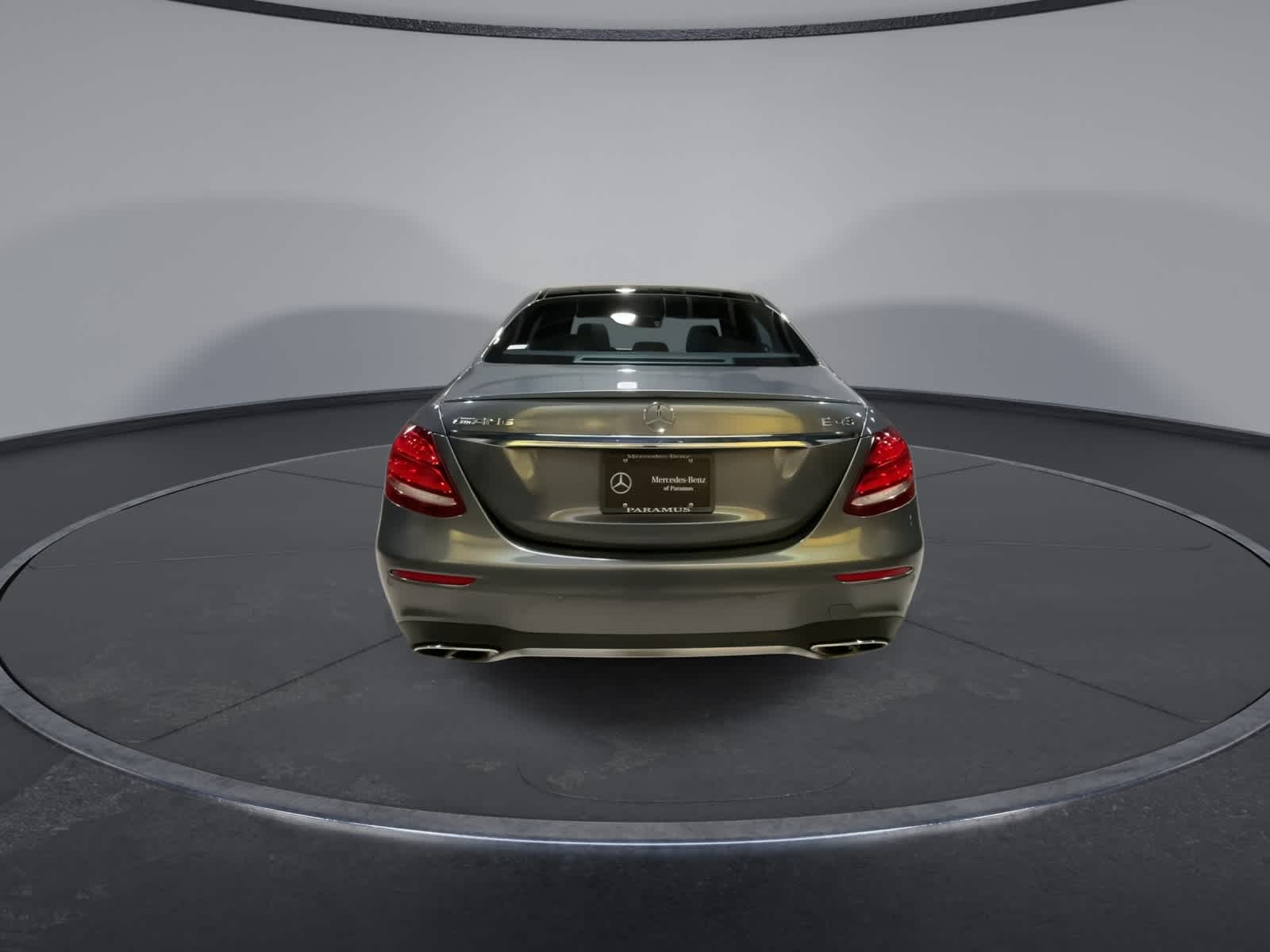 Thumbnail: 2018 Mercedes-Benz E-Class - 10