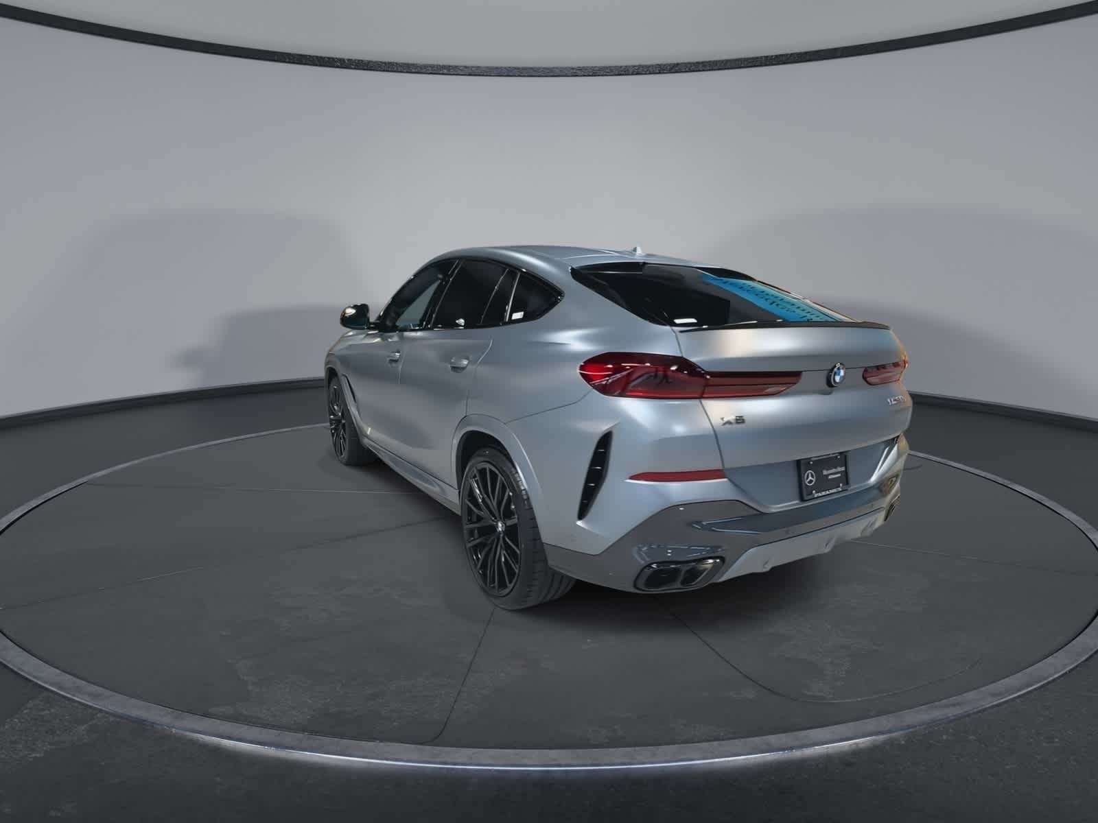 Thumbnail: 2025 BMW X6 - 9