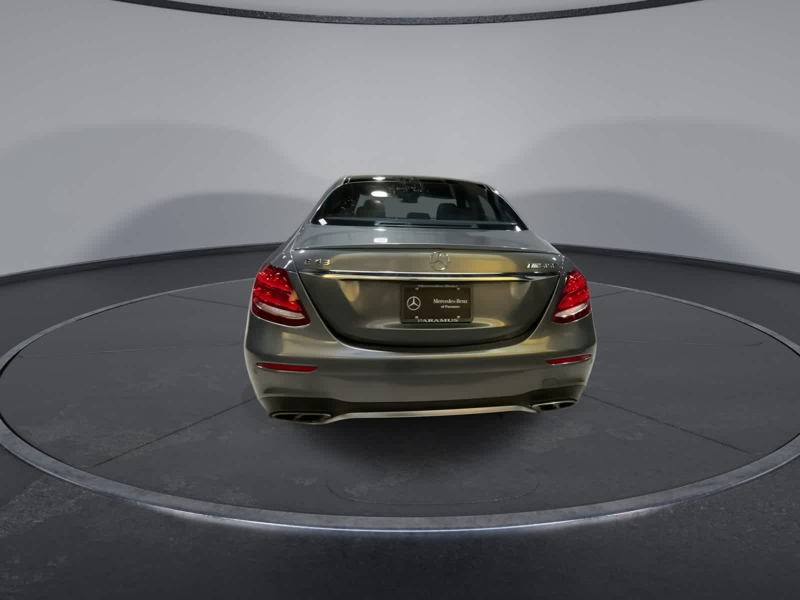 Thumbnail: 2018 Mercedes-Benz E-Class - 10