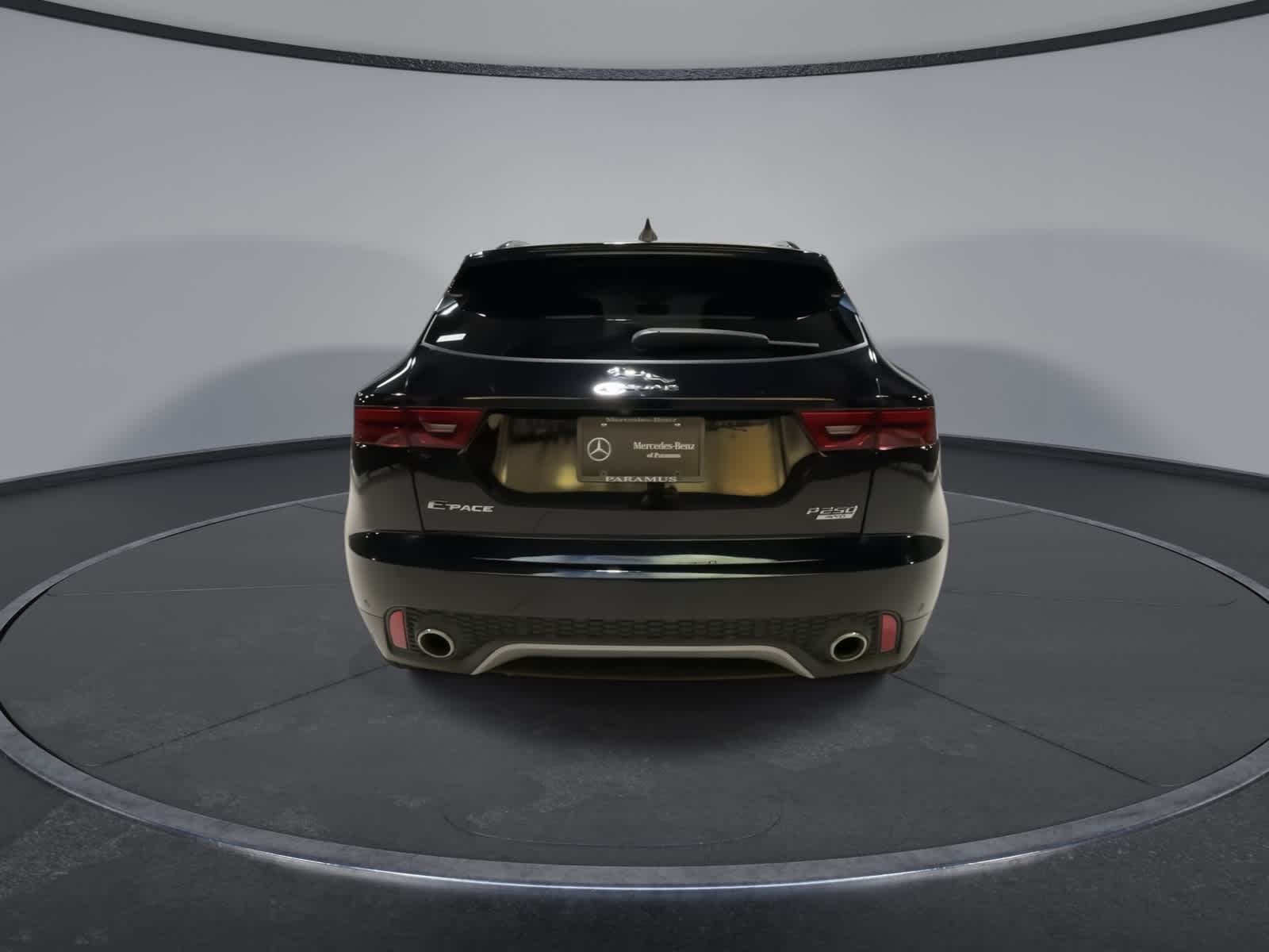Thumbnail: 2020 Jaguar E-Pace - 10