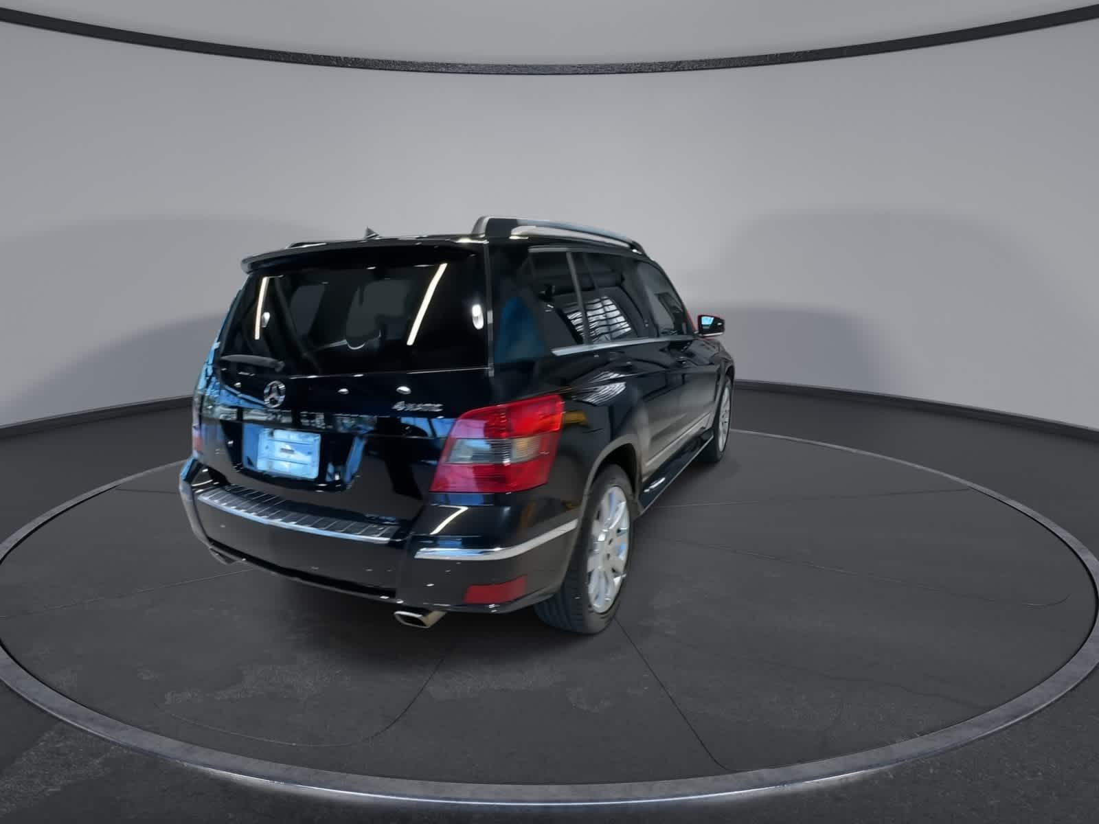 Thumbnail: 2010 Mercedes-Benz GLK - 11