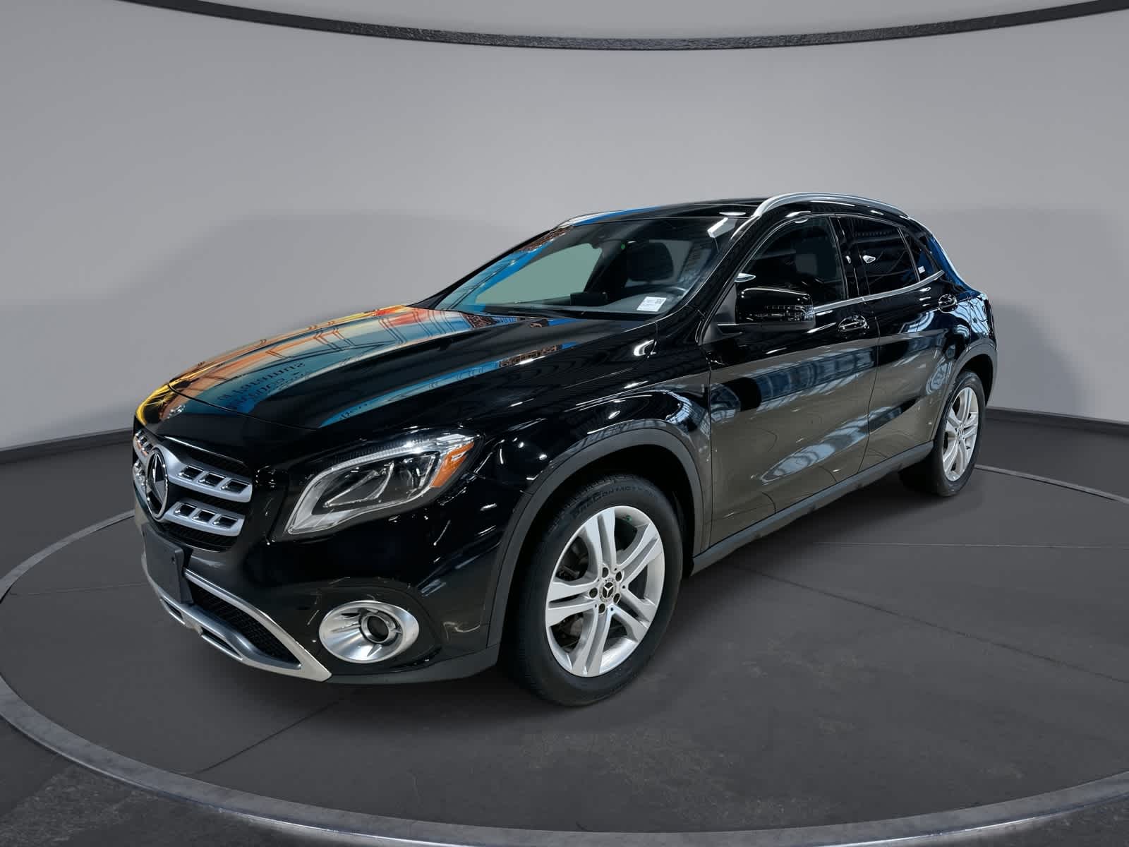 Thumbnail: 2020 Mercedes-Benz GLA - 1