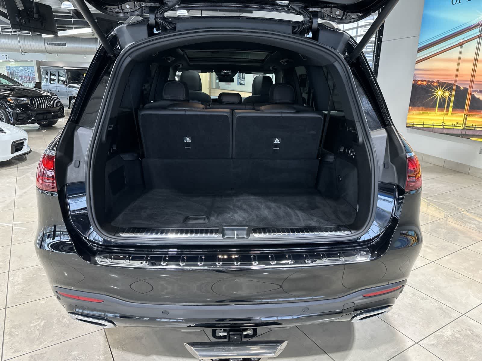 Thumbnail: 2025 Mercedes-Benz GLS - 31