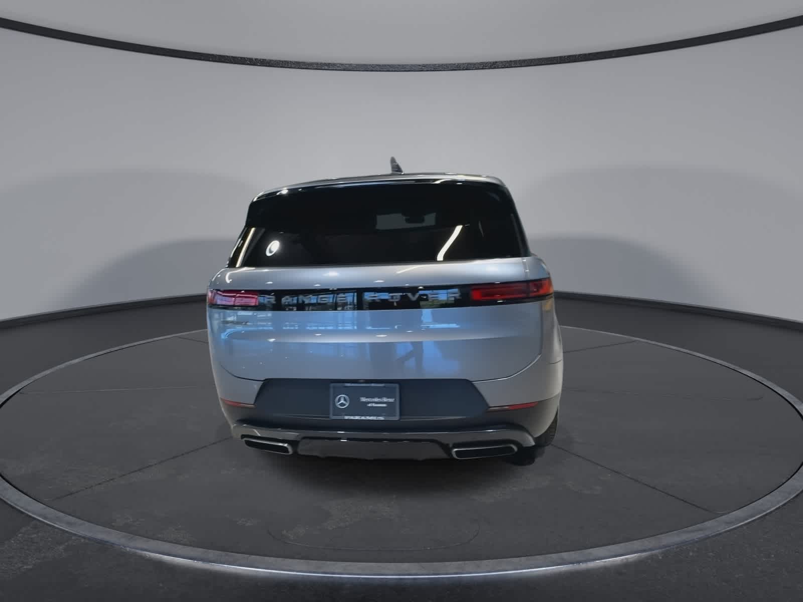 Thumbnail: 2024 Land Rover Range Rover Sport - 10