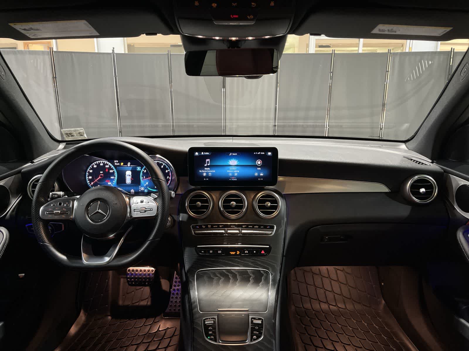Thumbnail: 2022 Mercedes-Benz GLC - 22