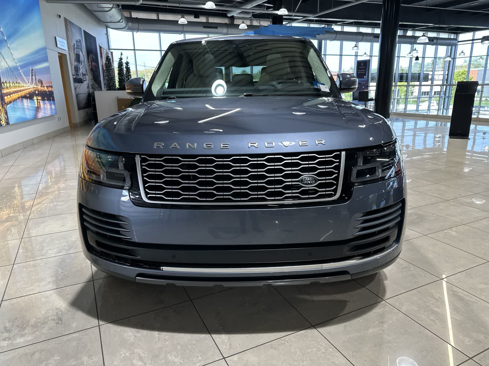 Thumbnail: 2021 Land Rover Range Rover - 18