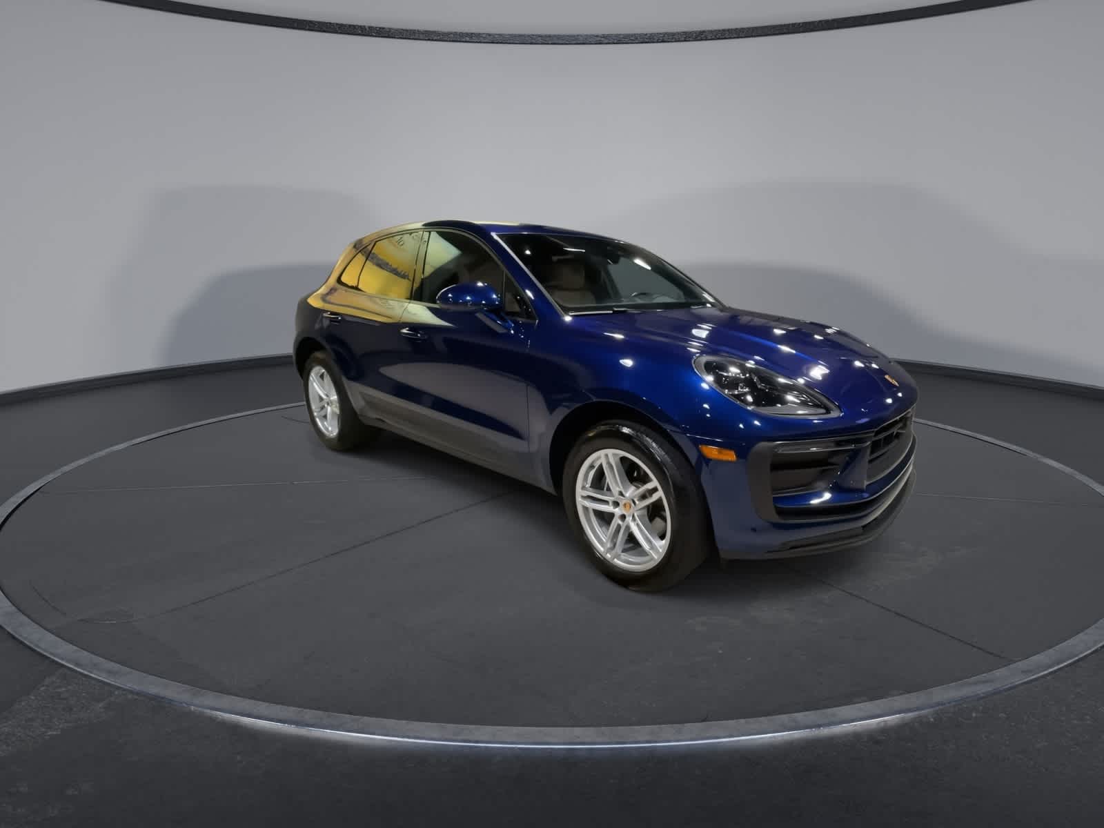 Thumbnail: 2024 Porsche Macan - 2