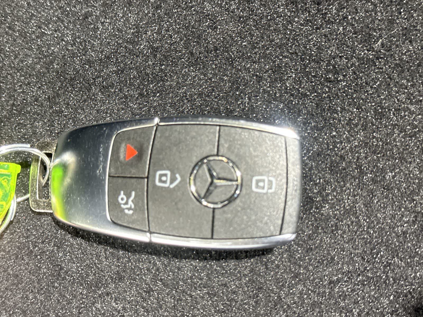 Thumbnail: 2026 Mercedes-Benz GLB - 32