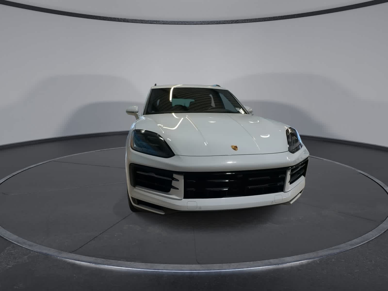 Thumbnail: 2024 Porsche Cayenne - 2