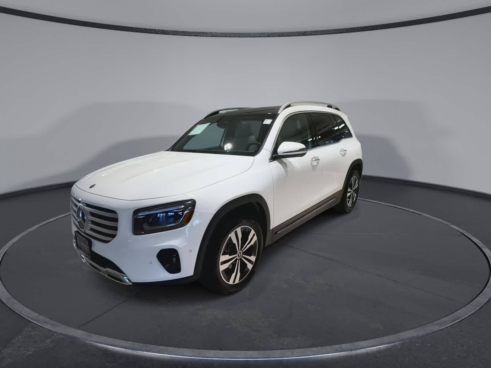 Thumbnail: 2026 Mercedes-Benz GLB - 5