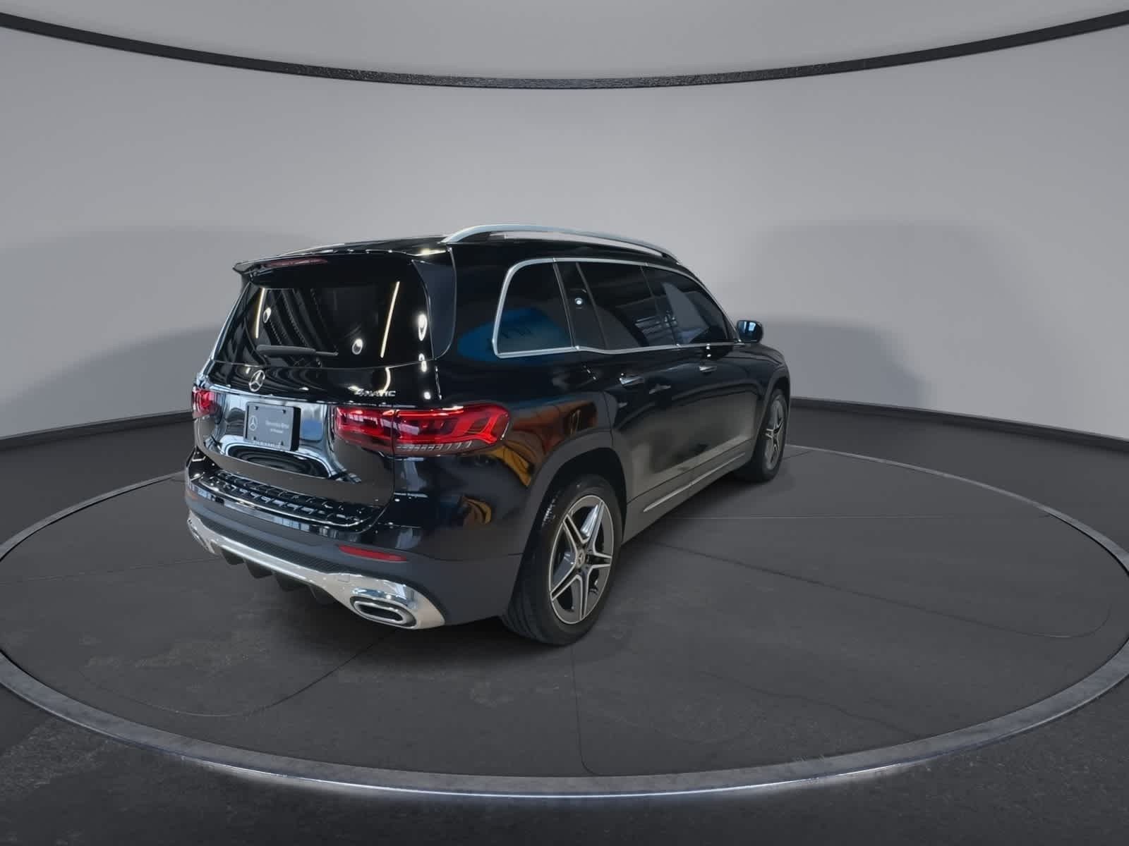 Thumbnail: 2022 Mercedes-Benz GLB - 11