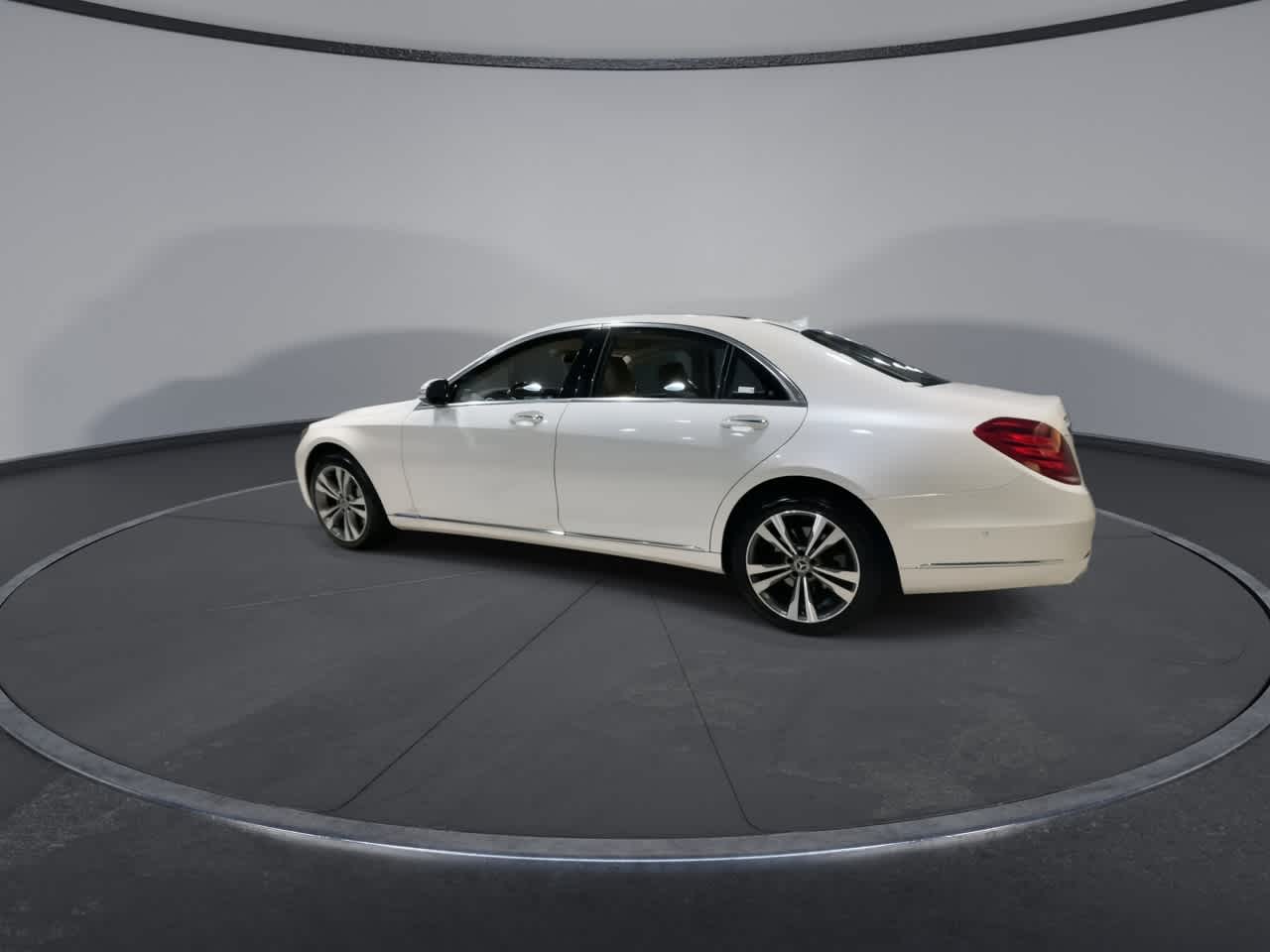 Thumbnail: 2017 Mercedes-Benz S-Class - 7