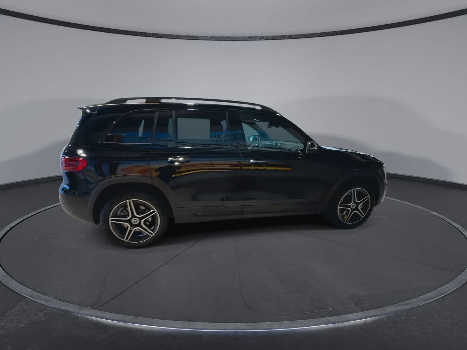 Thumbnail: 2025 Mercedes-Benz GLB - 12