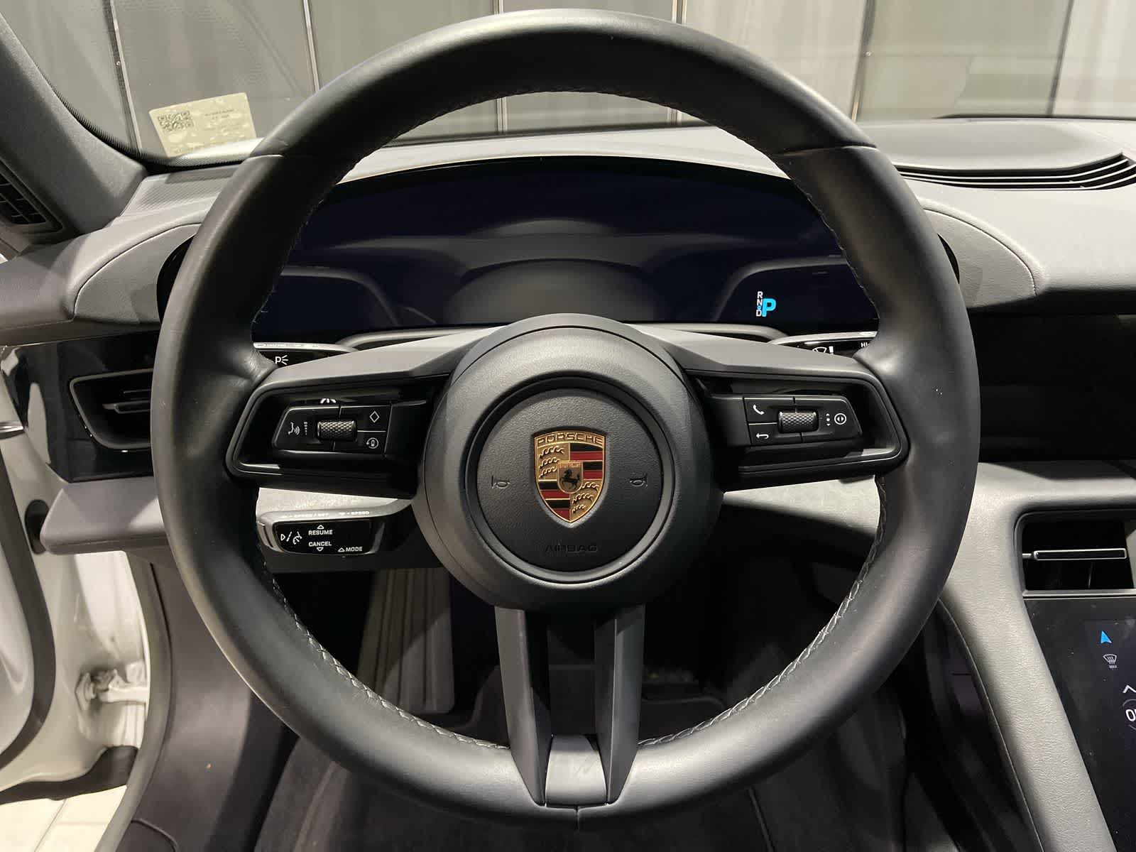 Thumbnail: 2022 Porsche Taycan - 27