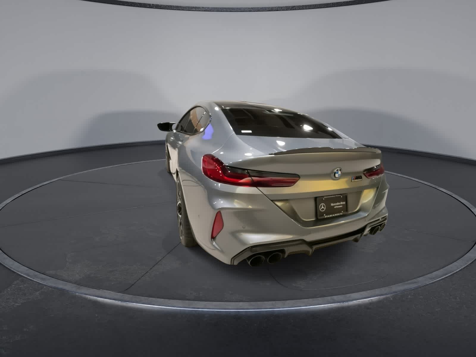Thumbnail: 2023 BMW M8 - 9