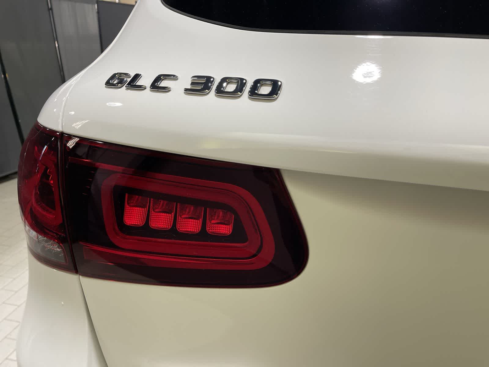 Thumbnail: 2022 Mercedes-Benz GLC - 19