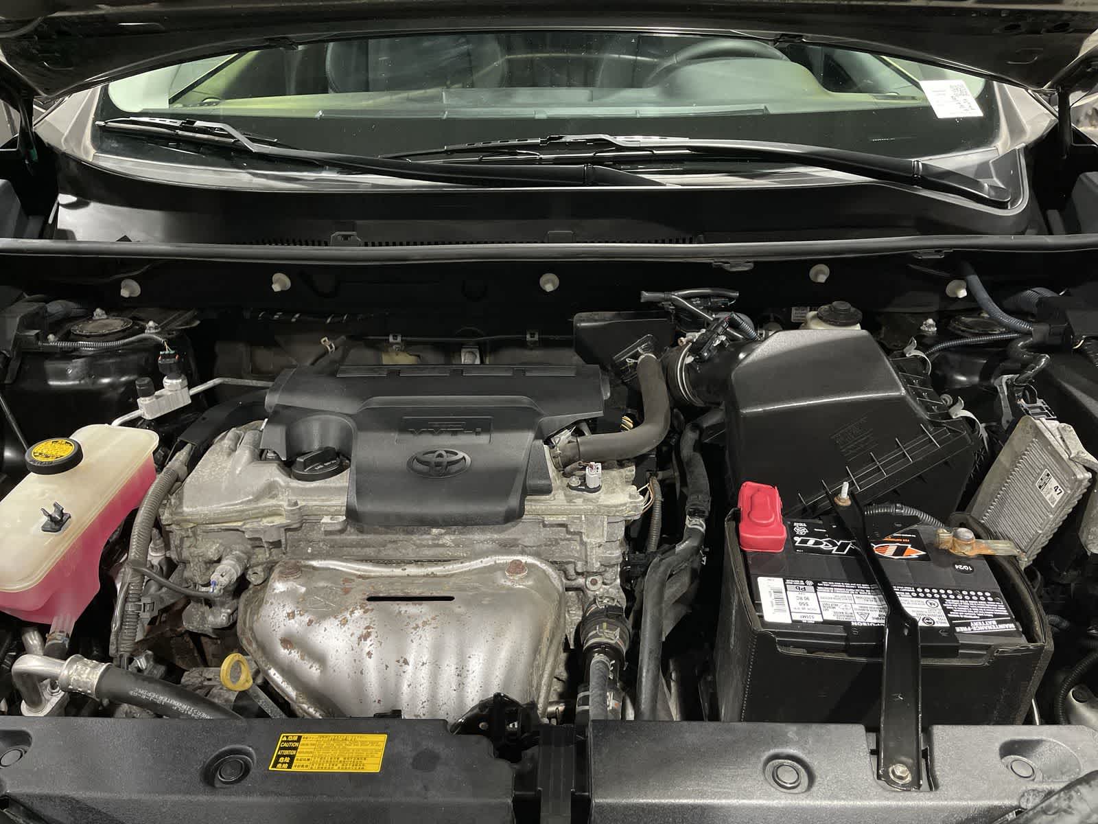 Thumbnail: 2015 Toyota RAV4 - 21