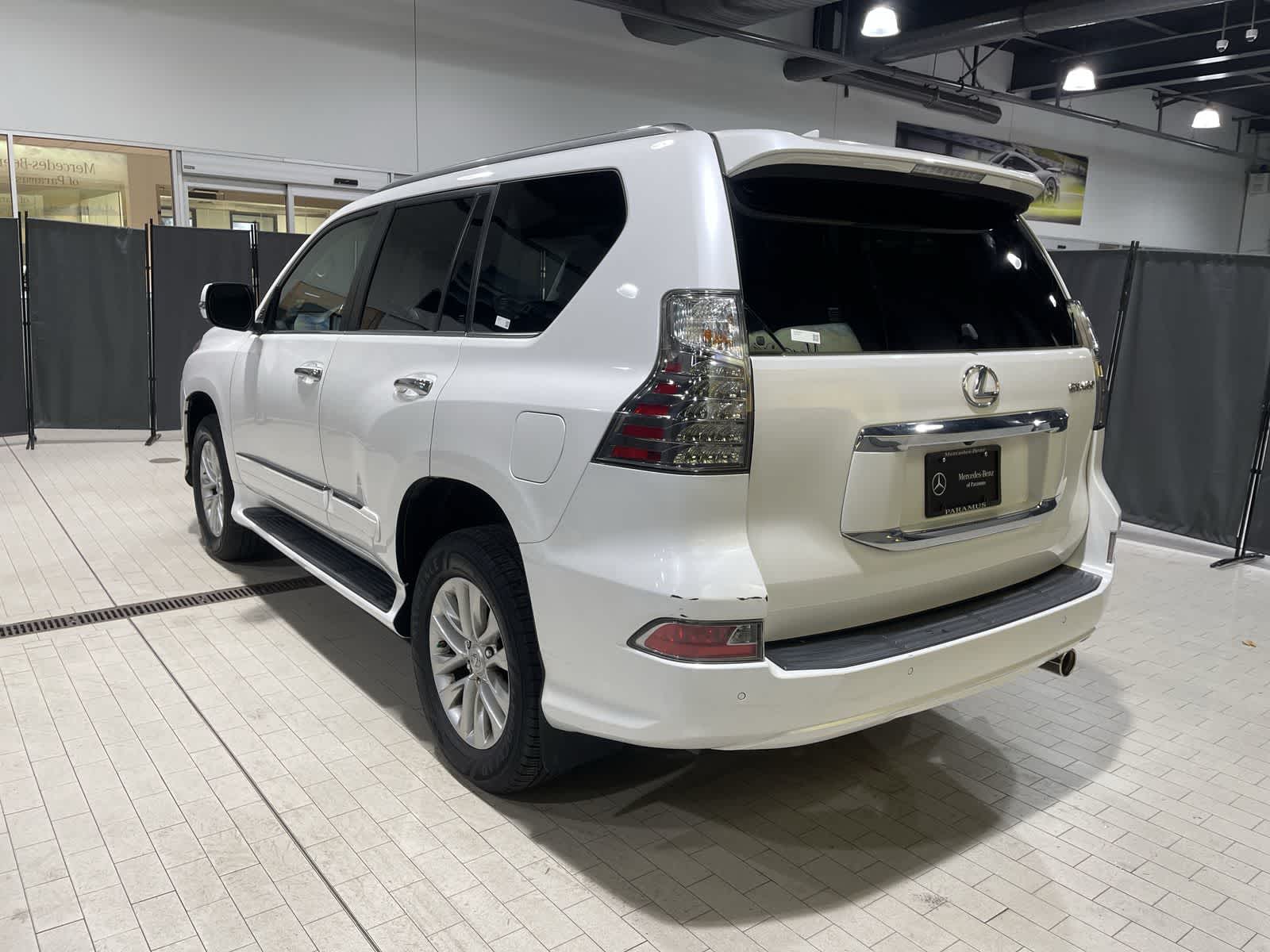 Thumbnail: 2019 Lexus GX - 16