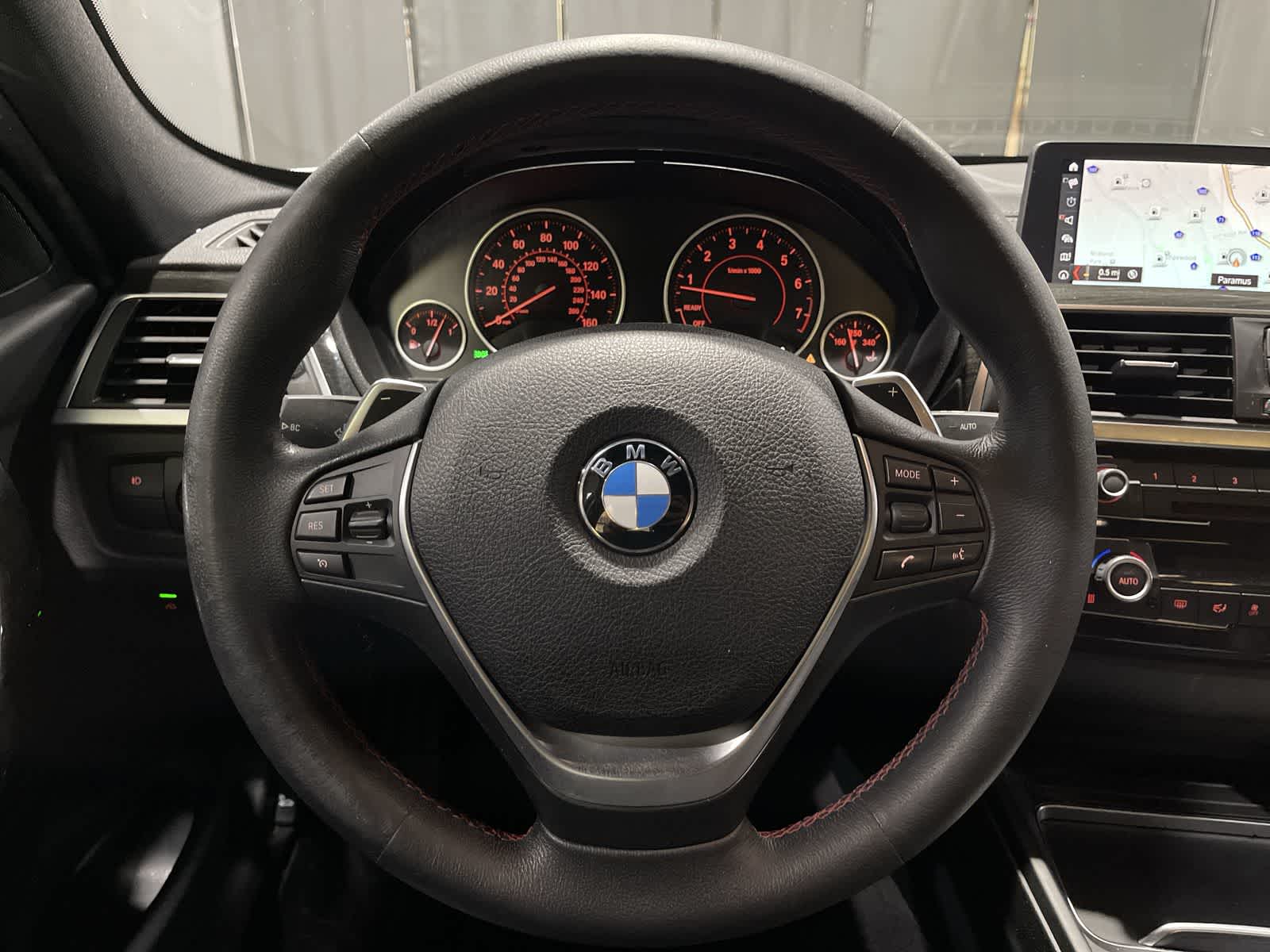 Thumbnail: 2018 BMW 3 Series - 15