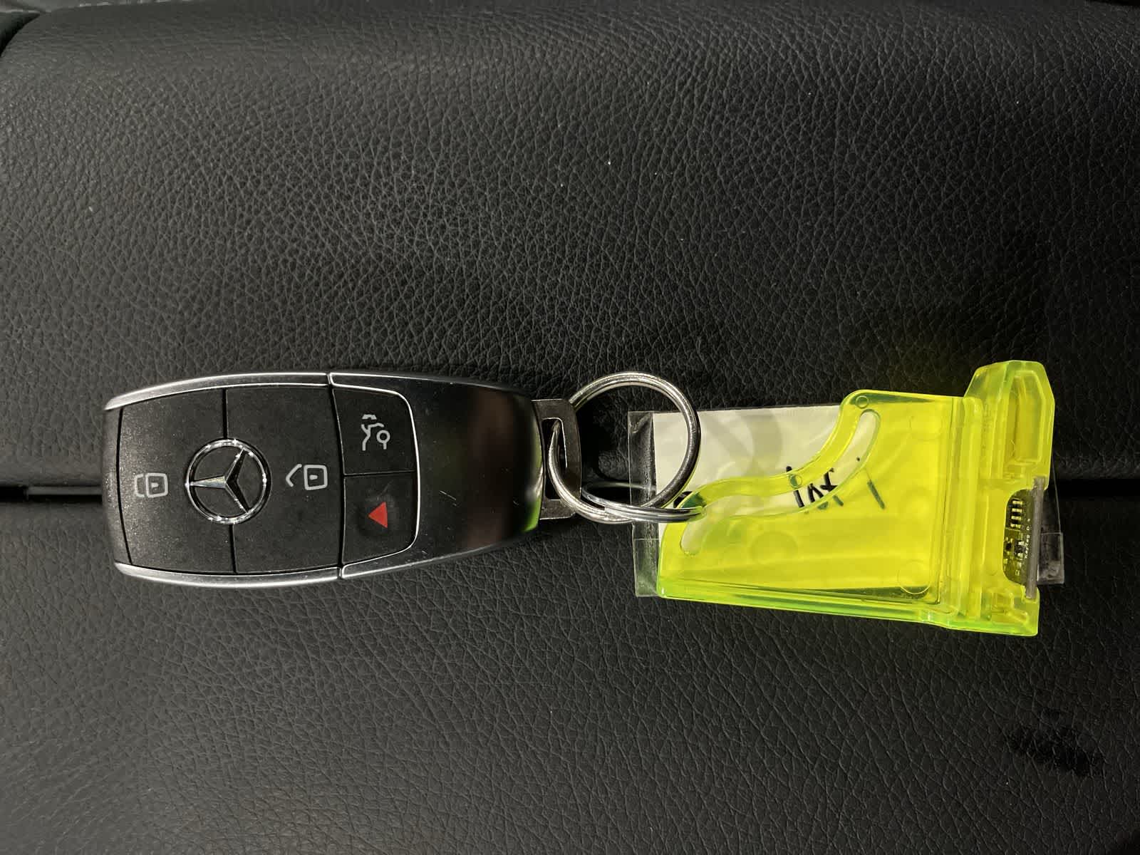 Thumbnail: 2022 Mercedes-Benz GLE - 32