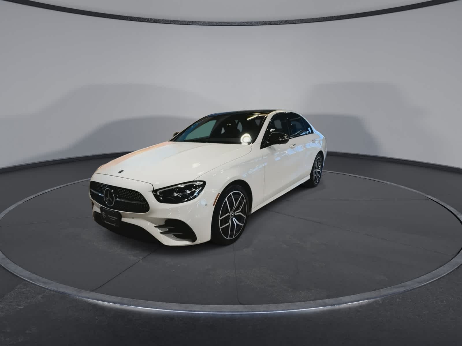 Thumbnail: 2023 Mercedes-Benz E-Class - 5