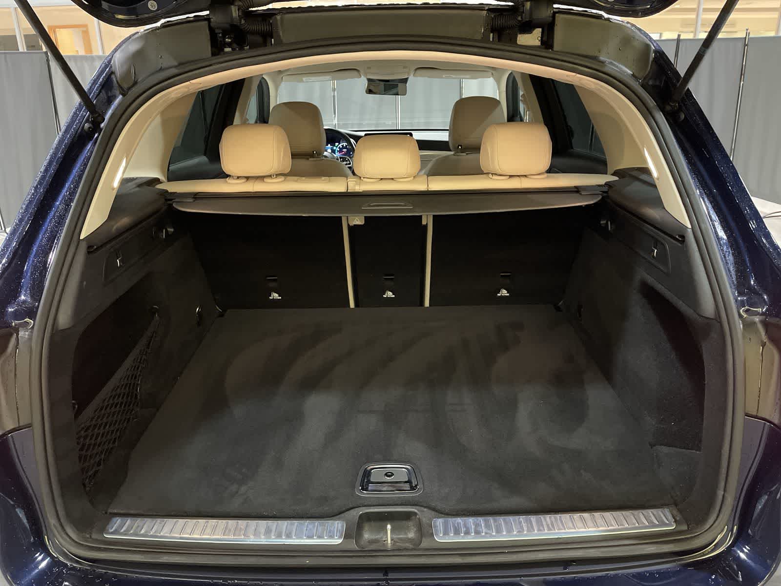 Thumbnail: 2022 Mercedes-Benz GLC - 31