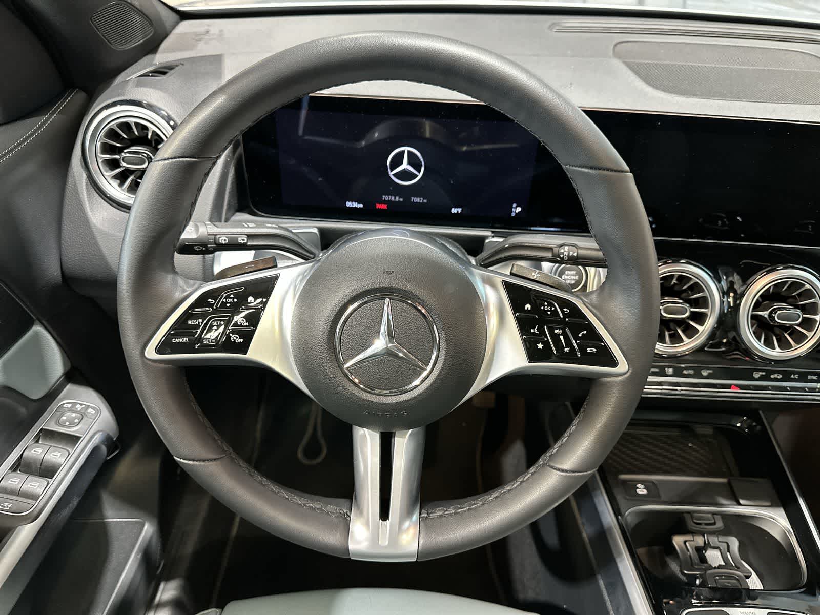 Thumbnail: 2026 Mercedes-Benz GLB - 27
