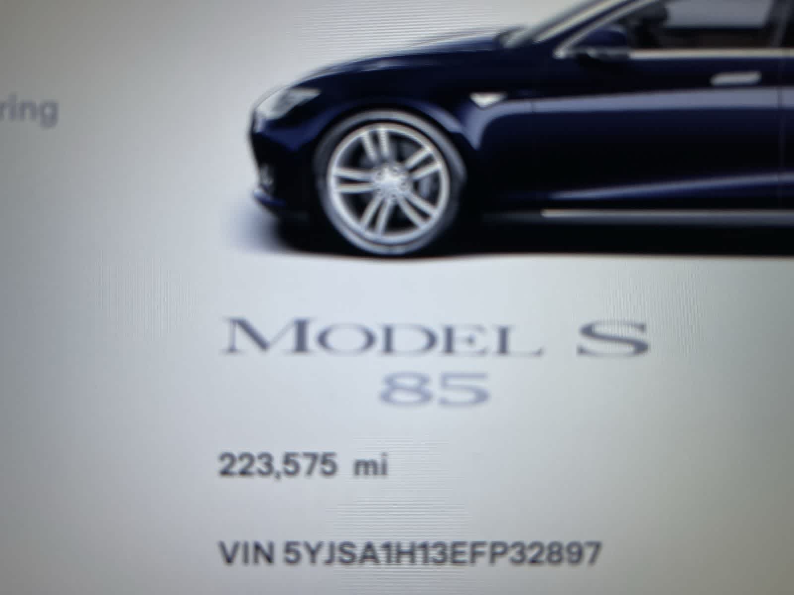 2014 Tesla Model S  29