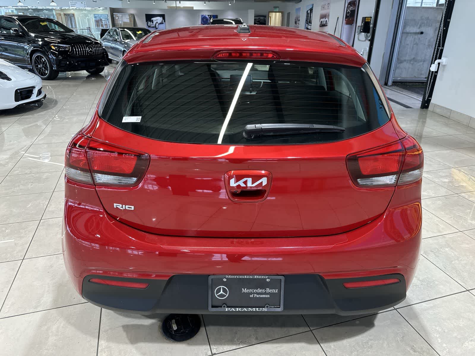 Thumbnail: 2022 Kia Rio - 17