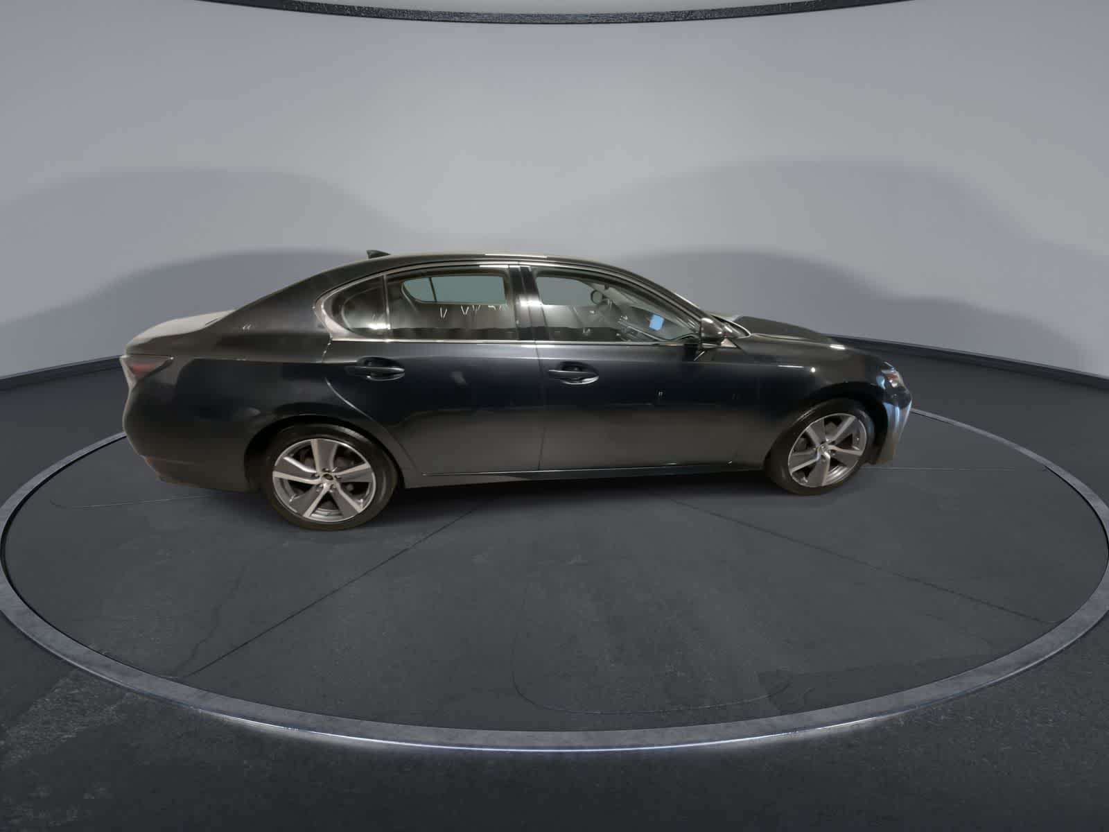 Thumbnail: 2018 Lexus GS - 13