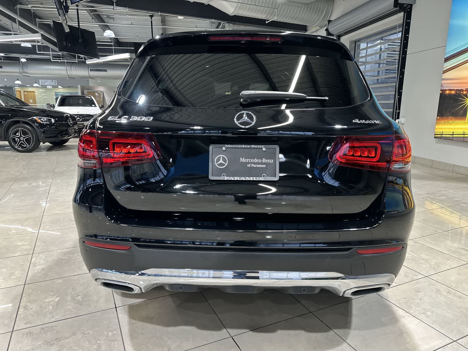 Thumbnail: 2022 Mercedes-Benz GLC - 17