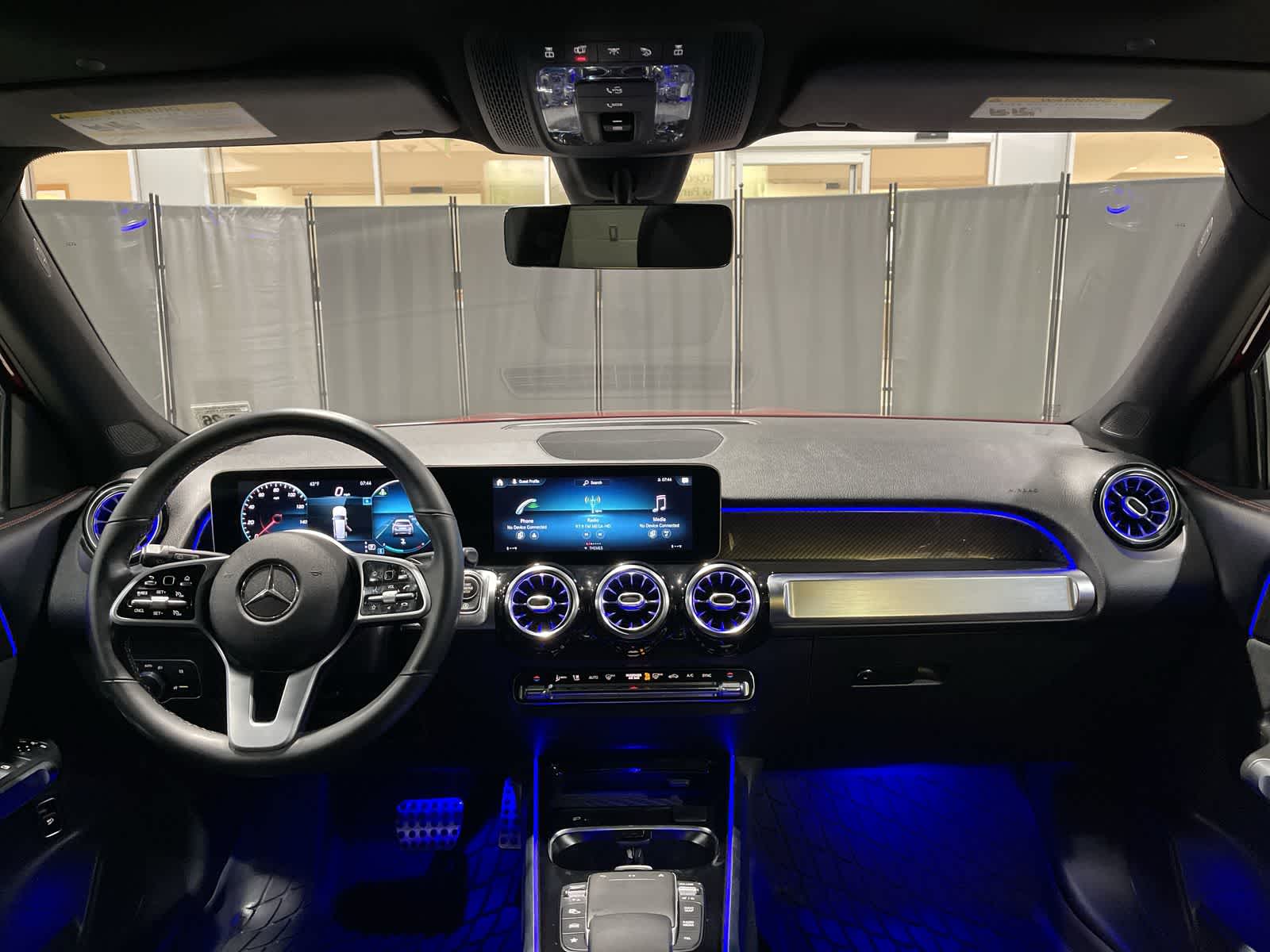 Thumbnail: 2021 Mercedes-Benz GLB - 22