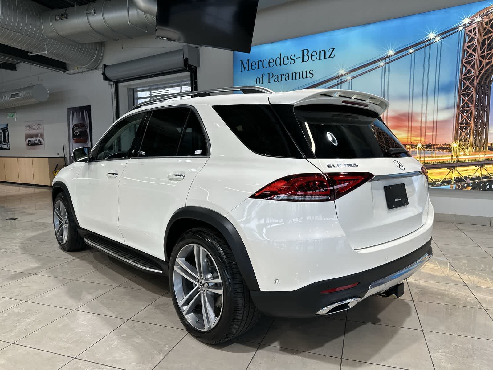 Thumbnail: 2022 Mercedes-Benz GLE - 16