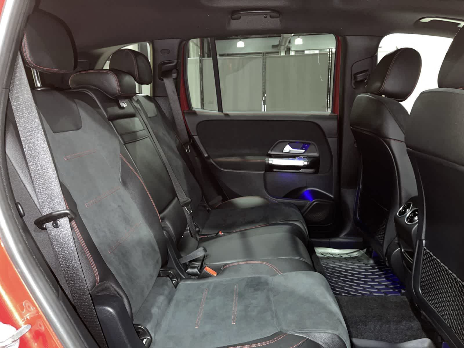 Thumbnail: 2021 Mercedes-Benz GLB - 25