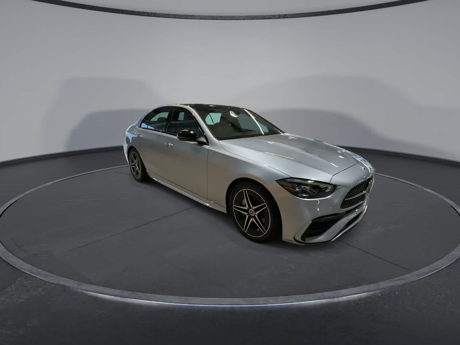 Thumbnail: 2023 Mercedes-Benz C-Class - 2