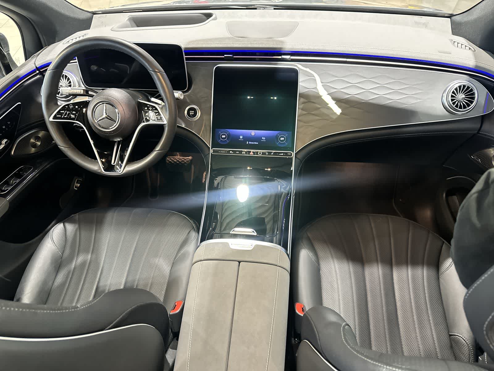 Thumbnail: 2023 Mercedes-Benz EQS - 21