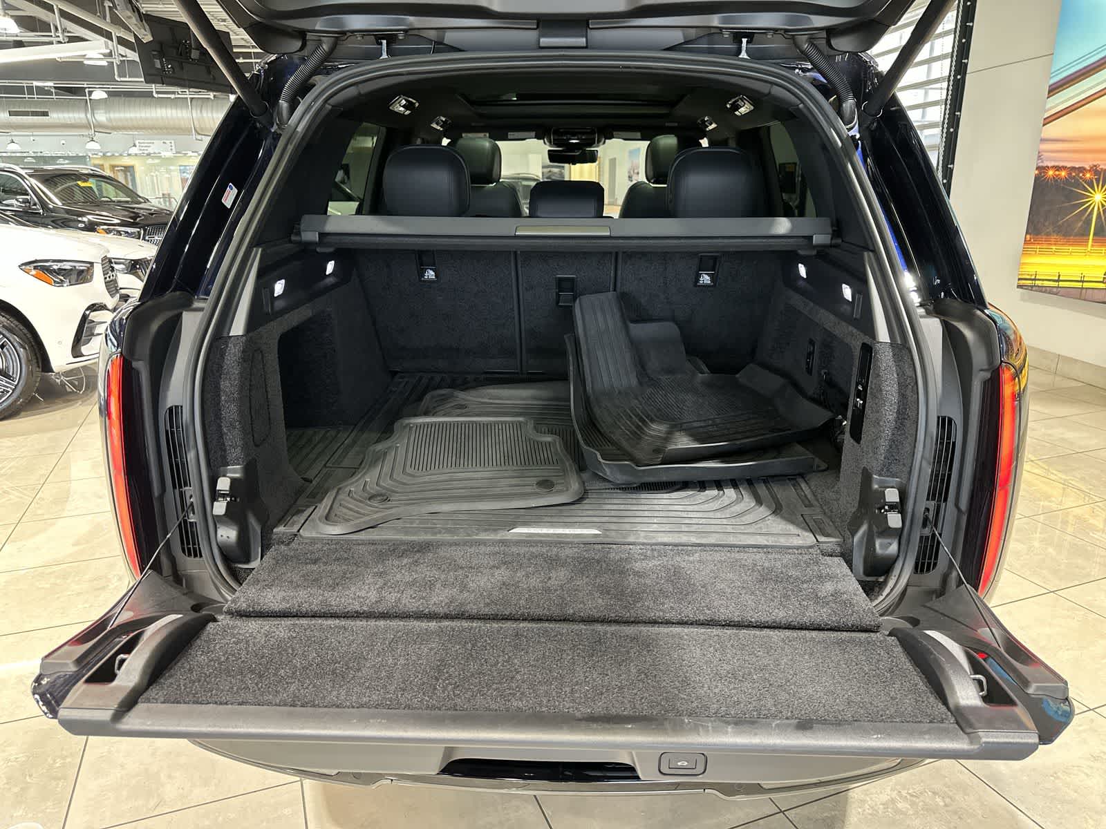 Thumbnail: 2024 Land Rover Range Rover - 30