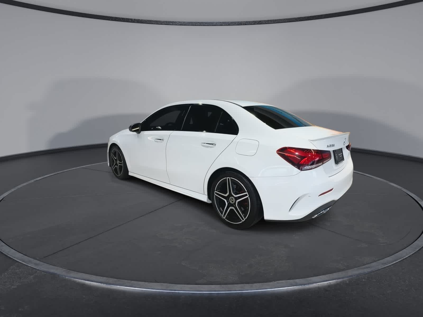 Thumbnail: 2021 Mercedes-Benz A-Class - 8