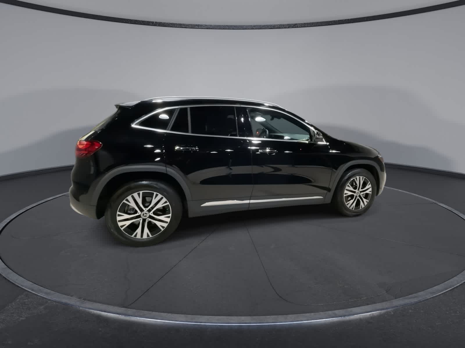 Thumbnail: 2025 Mercedes-Benz GLA - 12