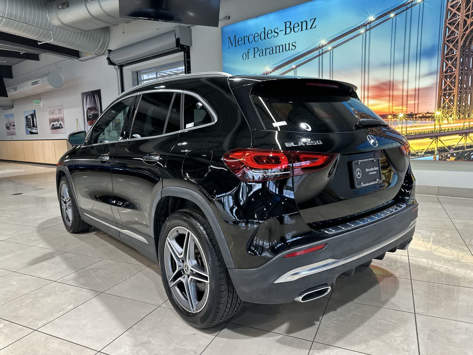 Thumbnail: 2023 Mercedes-Benz GLA - 16