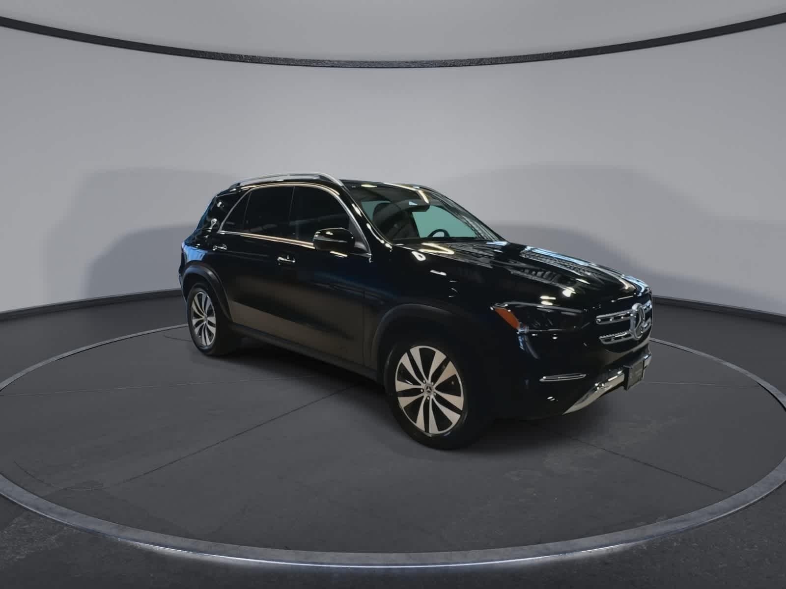 Thumbnail: 2026 Mercedes-Benz GLE - 2