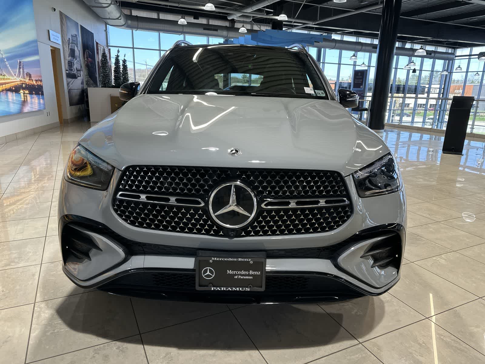 Thumbnail: 2025 Mercedes-Benz GLE - 18