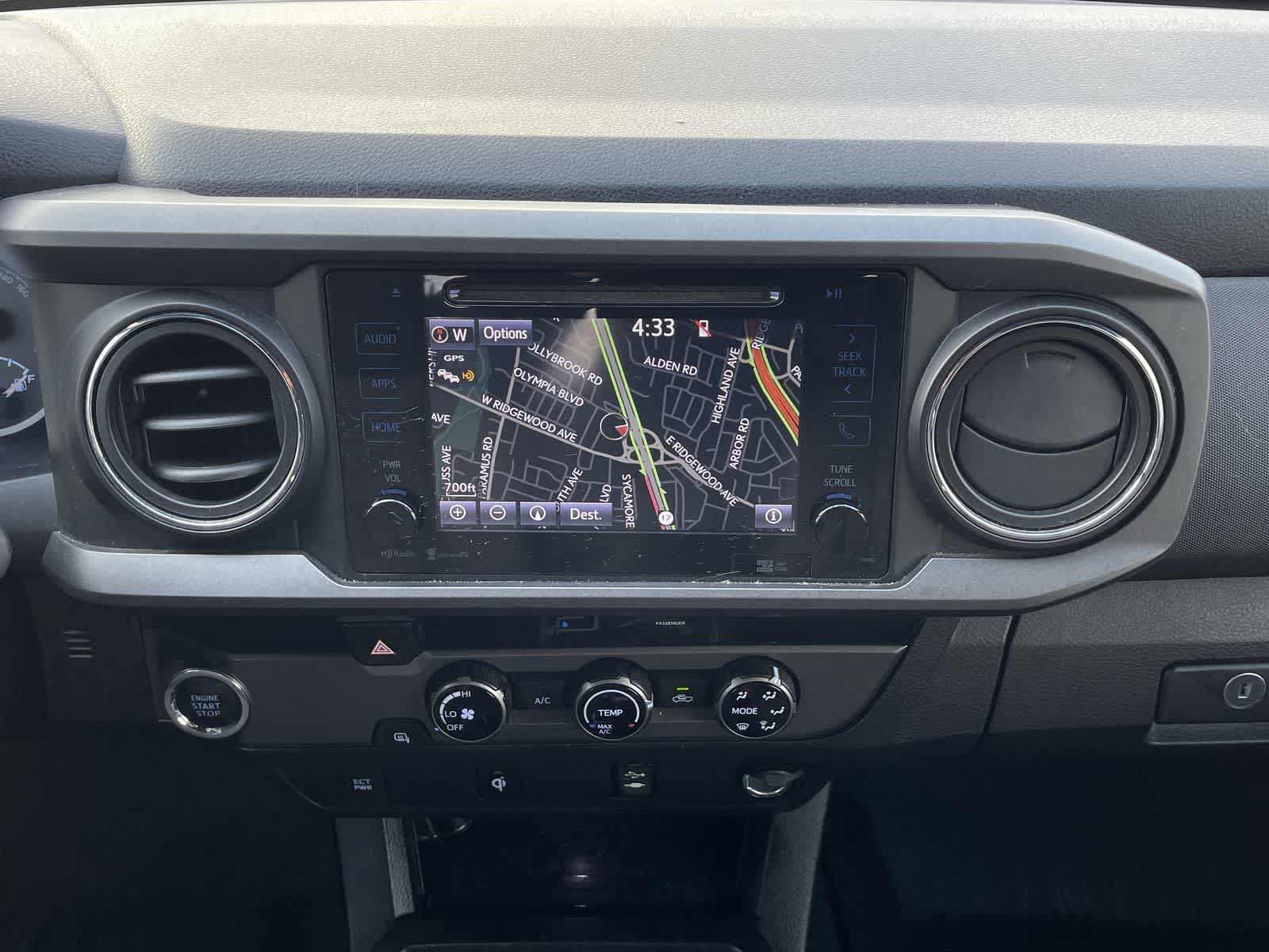 Thumbnail: 2016 Toyota Tacoma - 28