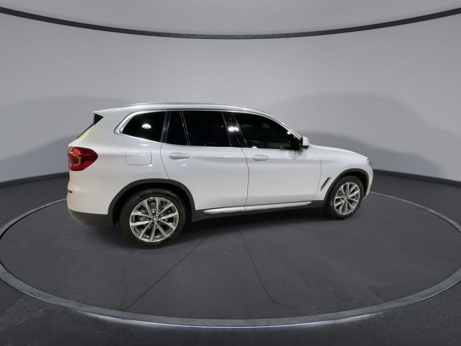 Thumbnail: 2019 BMW X3 - 12