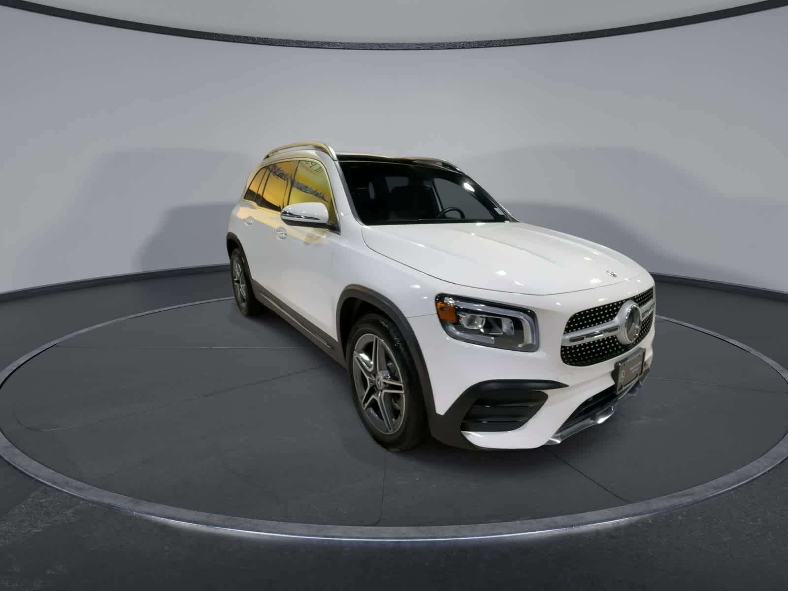 2022 Mercedes Benz GLB 250 4MATIC photo 3