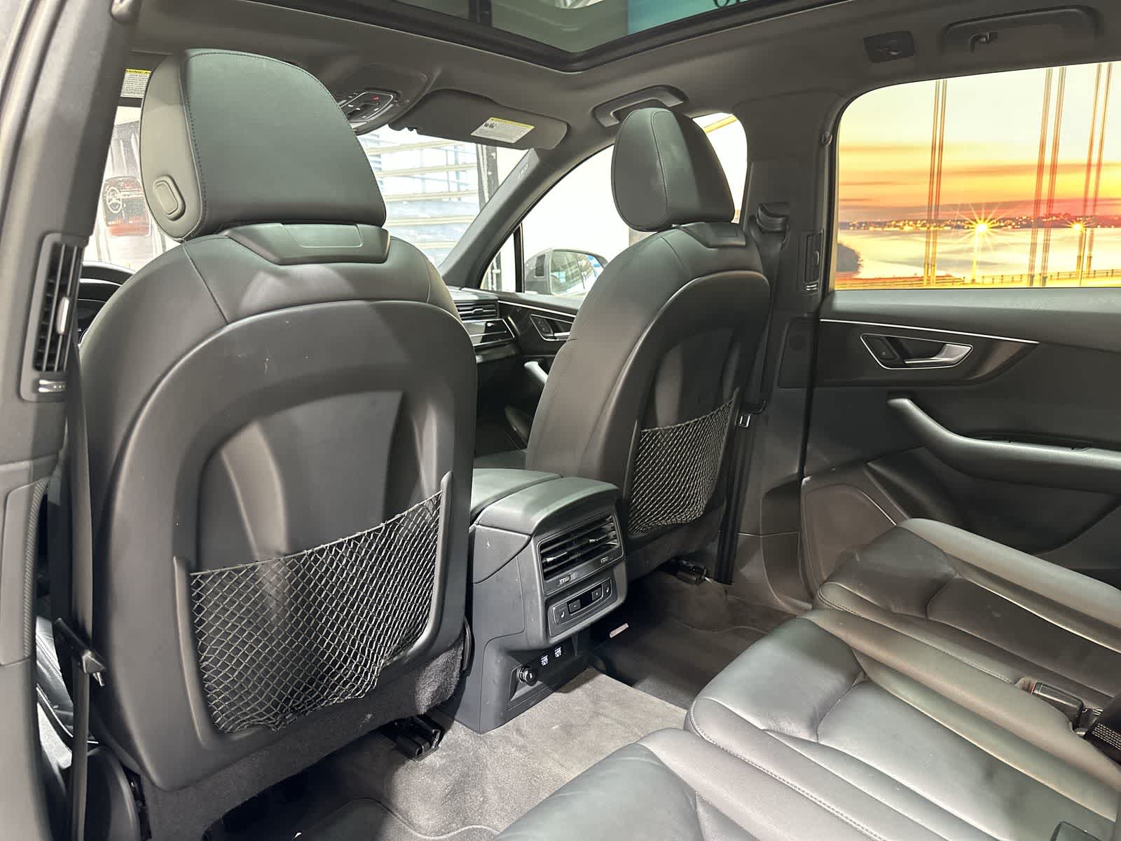 Thumbnail: 2020 Audi Q7 - 24